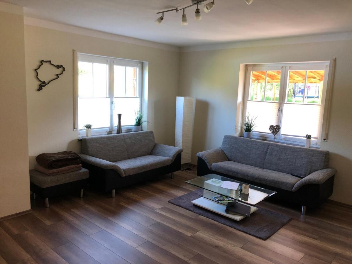 Ferienwohnung Goebel Kelberg Bagian luar foto